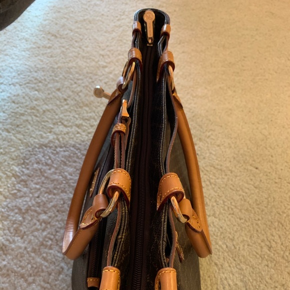 Brand new hand bag - Picture 4 of 7